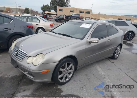 2004 Mercedes-Benz C 320 Sport из США, поврежденный, VIN WDBRN64J94A572097